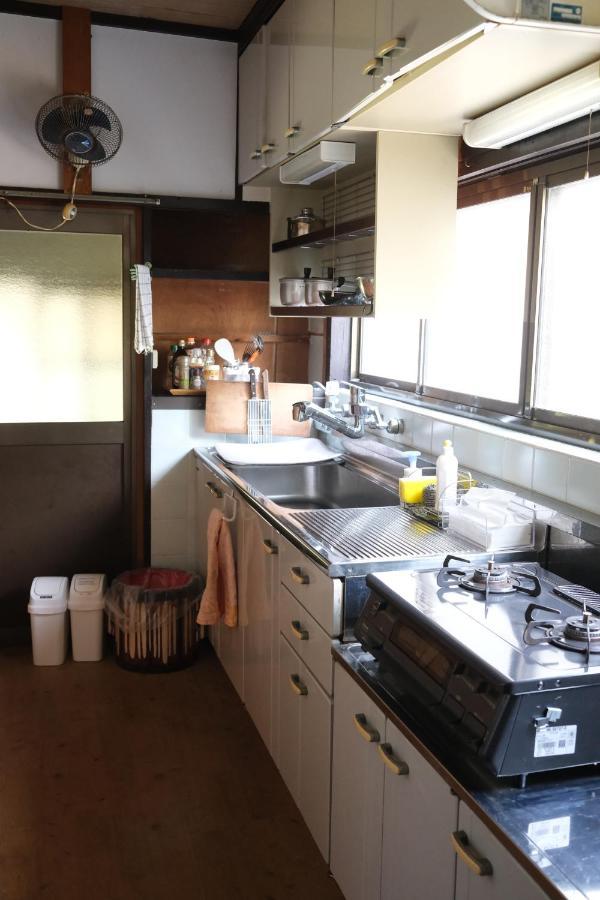 Guesthouse Kojiya 暮らしをつくる宿 旧糀屋 Fukutsu Bagian luar foto